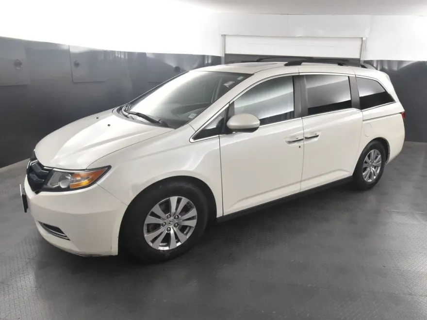 2015 Honda Odyssey EX-L photo 1