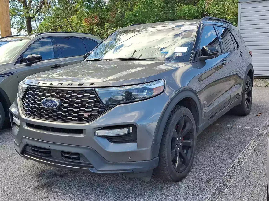 2021 Ford Explorer ST photo 1