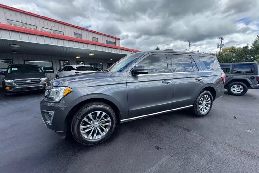 2018 Ford Expedition Limited photo 1