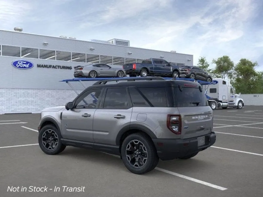 2025 Ford Bronco Sport Outer Banks photo 1