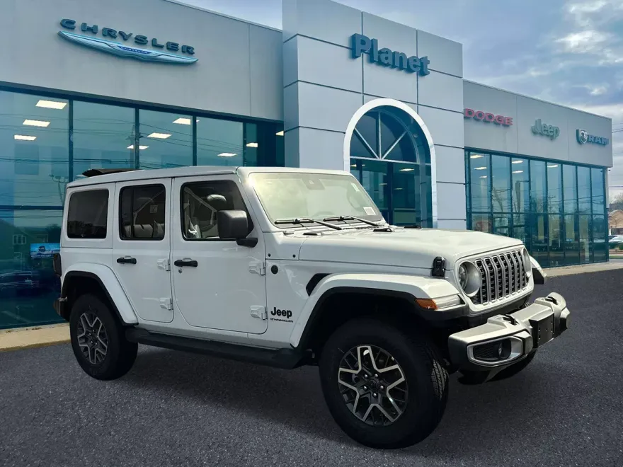 2025 Jeep Wrangler Sahara photo 1