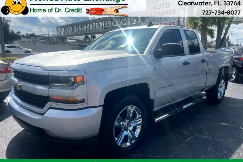 2019 Chevrolet Silverado 1500 Custom photo 1
