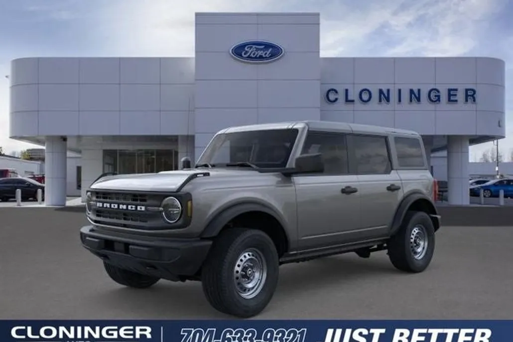 2025 Ford Bronco Base photo 1