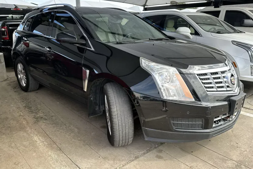 2016 Cadillac SRX Luxury photo 1