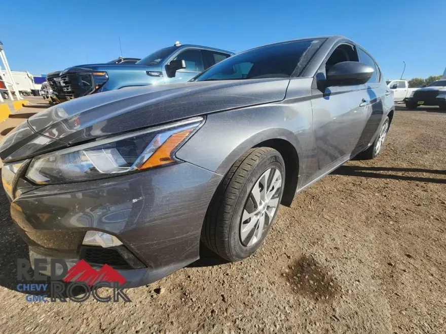2019 Nissan Altima 2.5 S photo 1