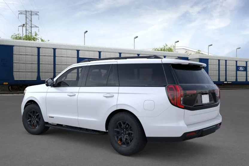 2025 Ford Expedition photo 1