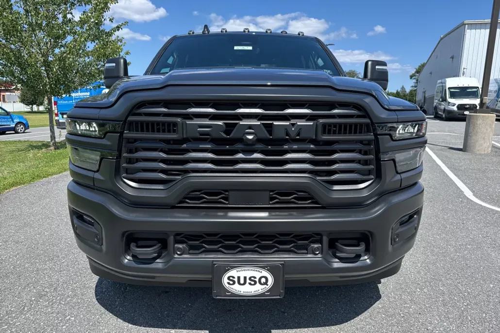 2025 Ram 2500 Tradesman photo 1