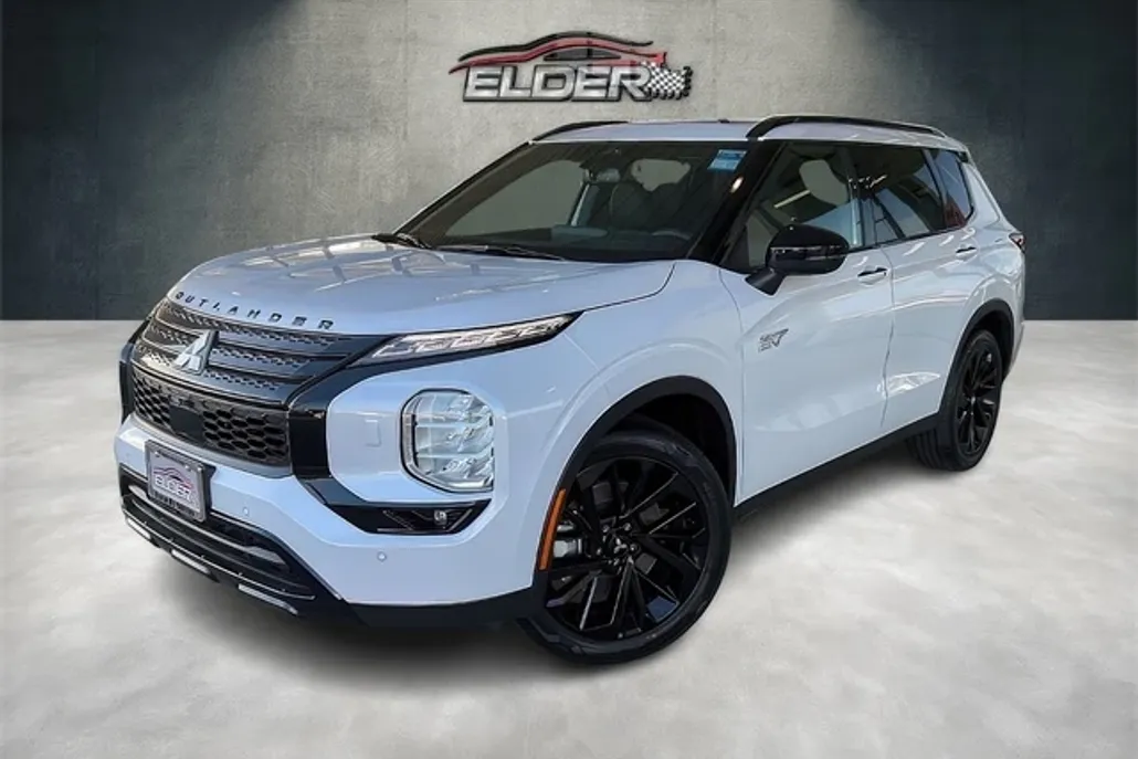 2025 Mitsubishi Outlander PHEV SEL Black Edition photo 1