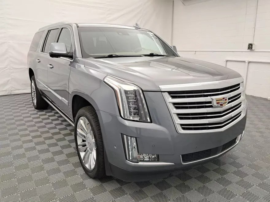 2020 Cadillac Escalade ESV Platinum photo 2