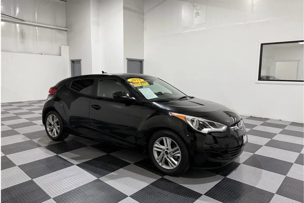 2016 Hyundai Veloster Turbo R-Spec Rally Edition photo 1