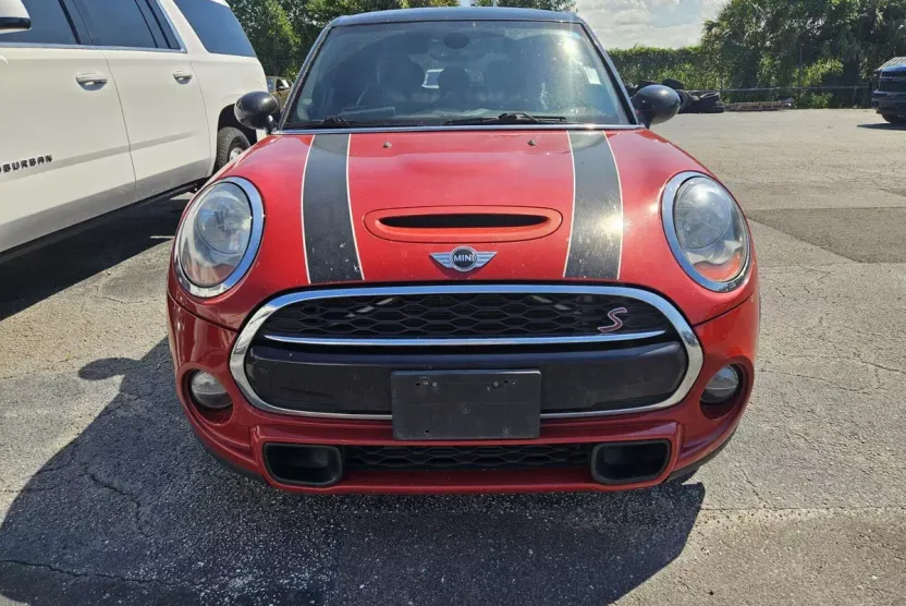 2017 Mini Cooper 4 Door Hardtop S photo 1