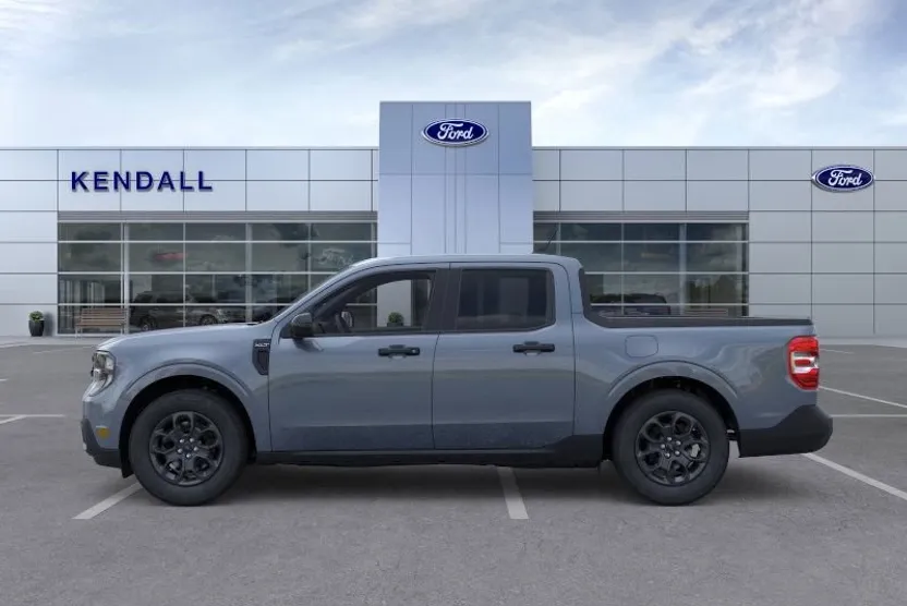 2025 Ford Maverick XLT photo 1