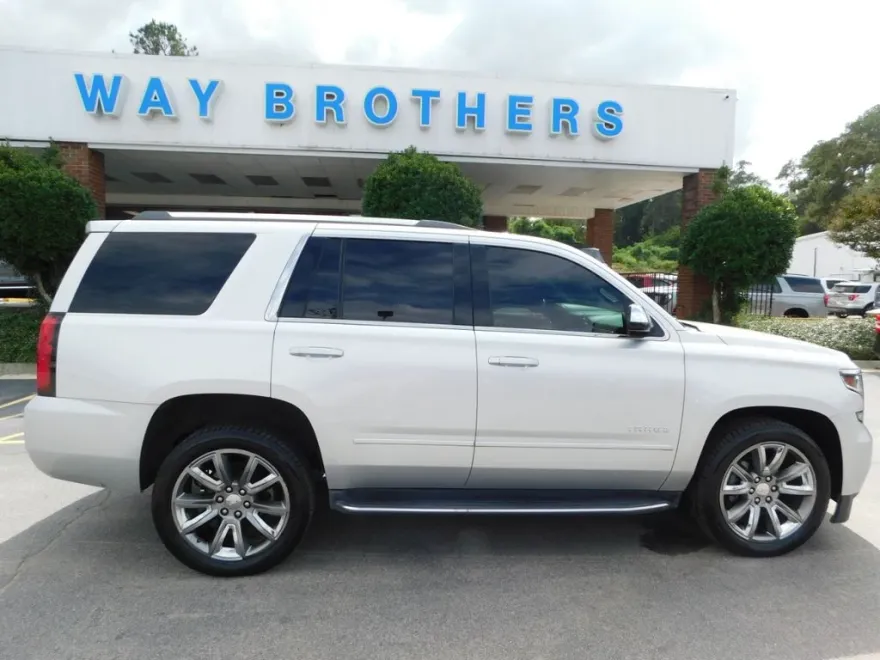 2018 Chevrolet Tahoe Premier photo 1