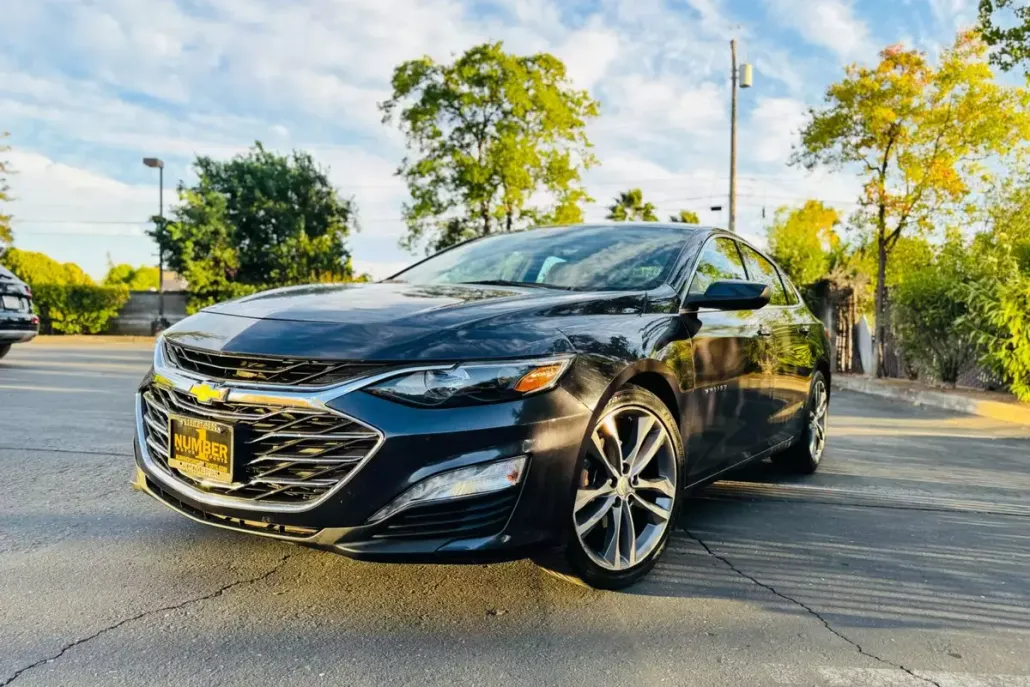 2023 Chevrolet Malibu 1LT photo 1