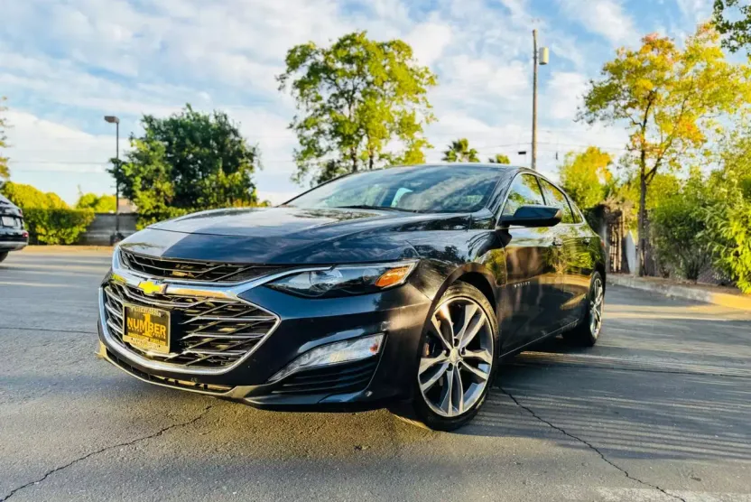 2023 Chevrolet Malibu 1LT photo 1