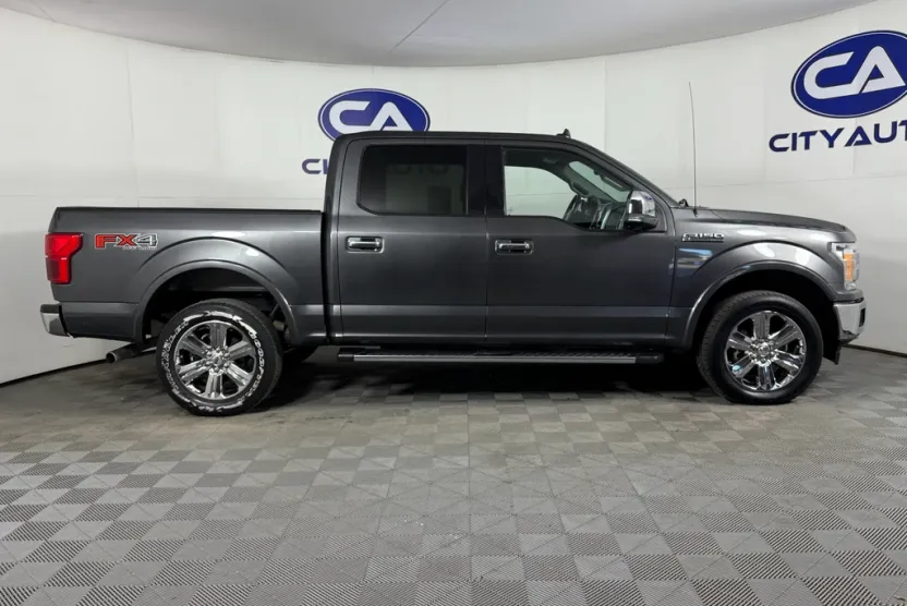 2019 Ford F-150 Lariat photo 1