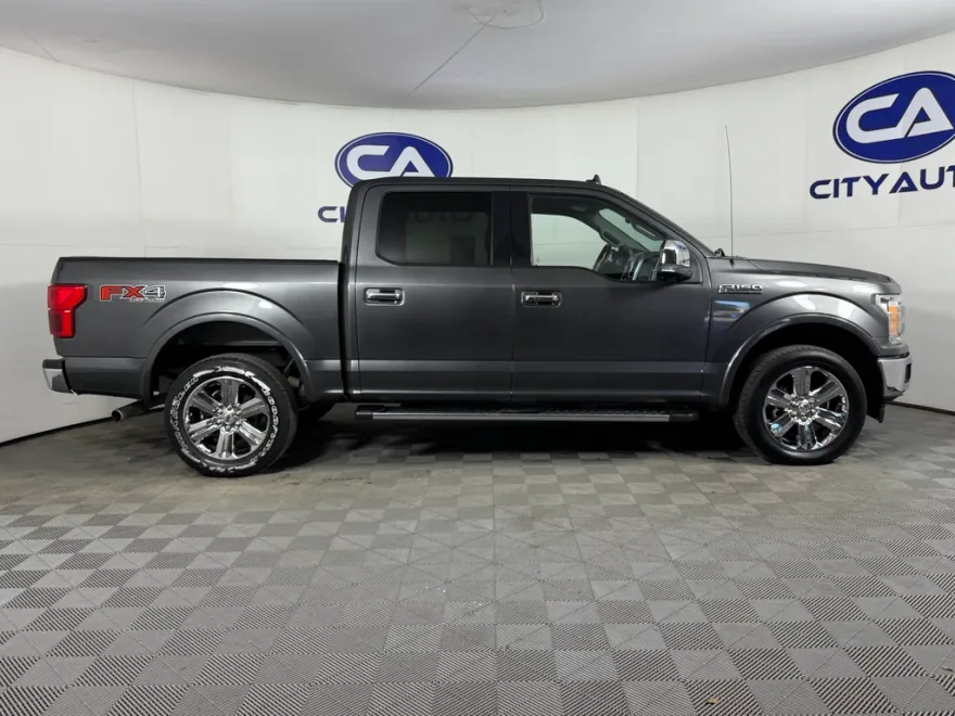 2019 Ford F-150 Lariat photo 1