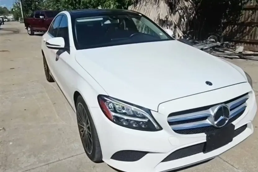 2019 Mercedes Benz C 300 photo 1