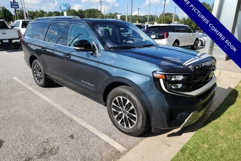 2025 Ford Expedition MAX Platinum photo 1
