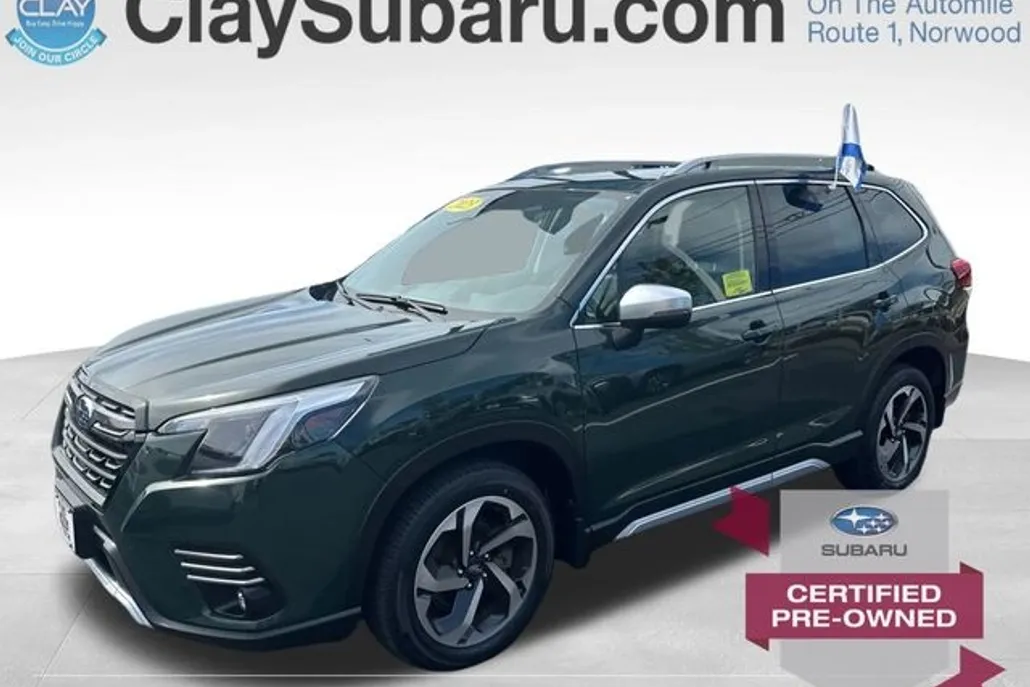 2023 Subaru Forester Touring photo 1