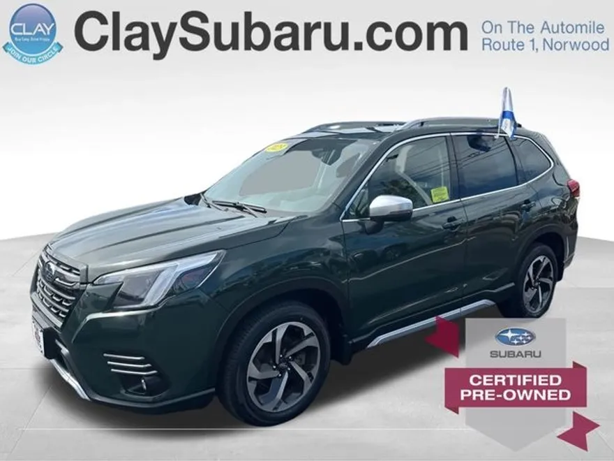 2023 Subaru Forester Touring photo 1