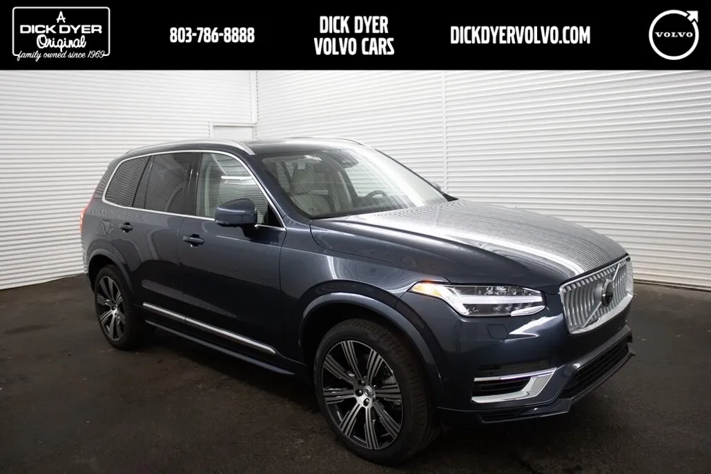 2025 Volvo XC90 T8 Plus photo 1