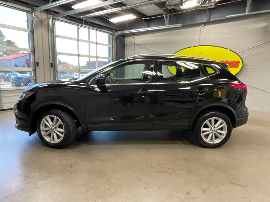 2019 Nissan Rogue Sport SV photo 1