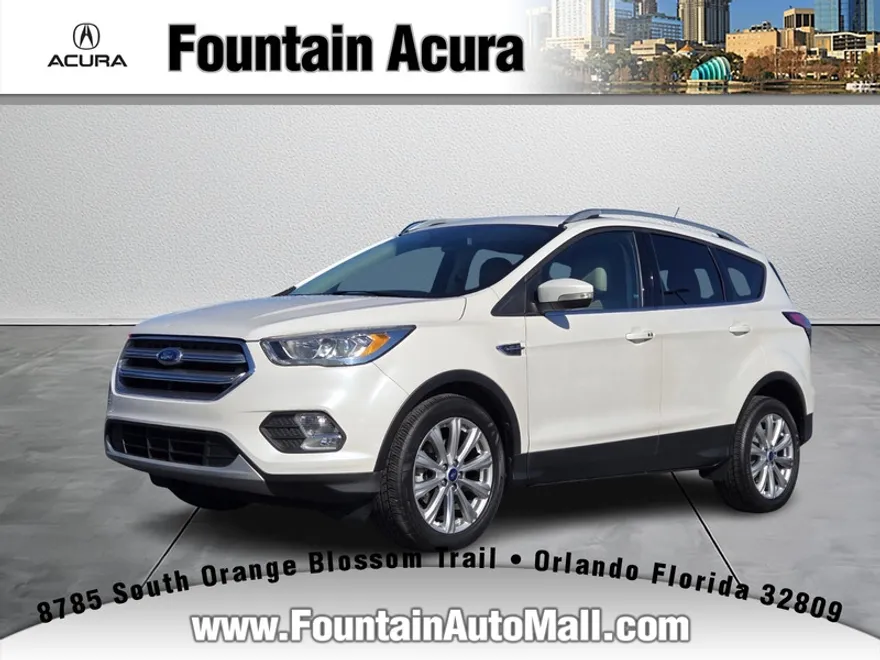 2017 Ford Escape Titanium photo 1
