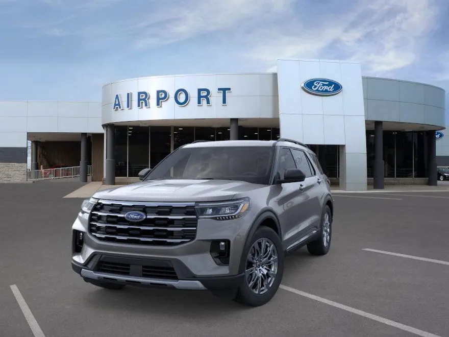 2025 Ford Explorer photo 1