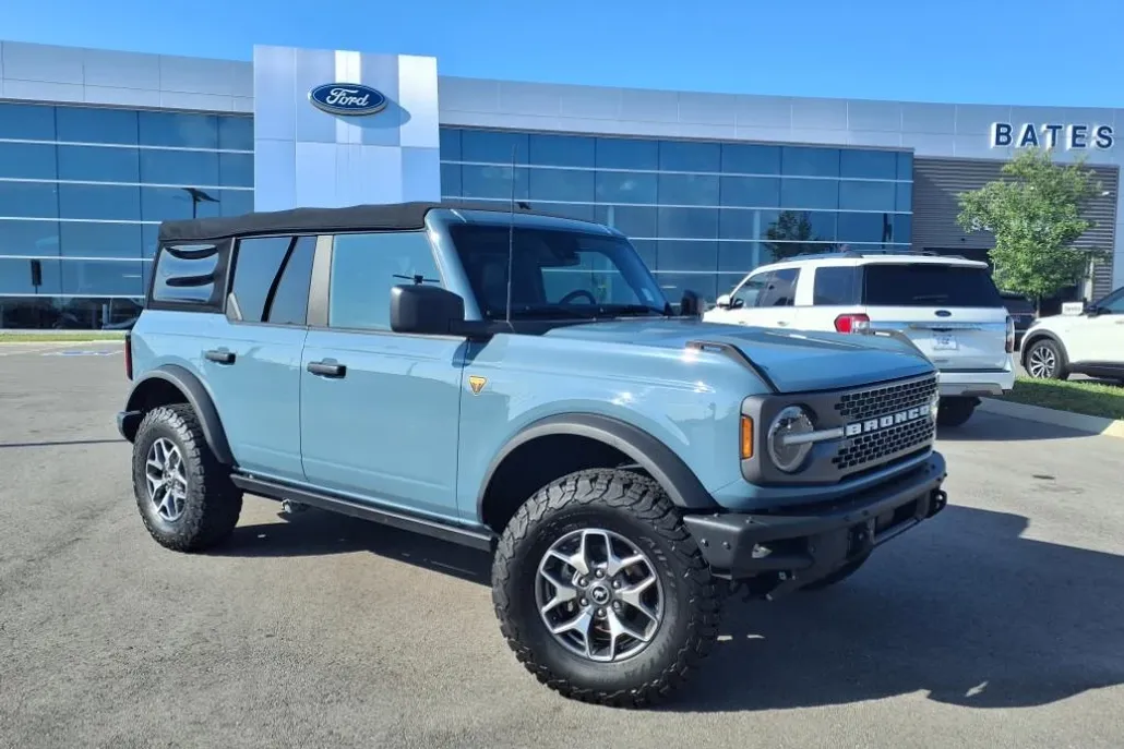 2021 Ford Bronco Badlands photo 1