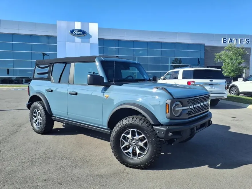 2021 Ford Bronco Badlands photo 1