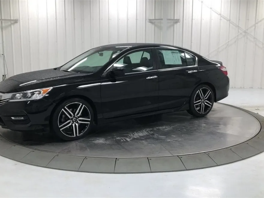 2017 Honda Accord Sport SE photo 1