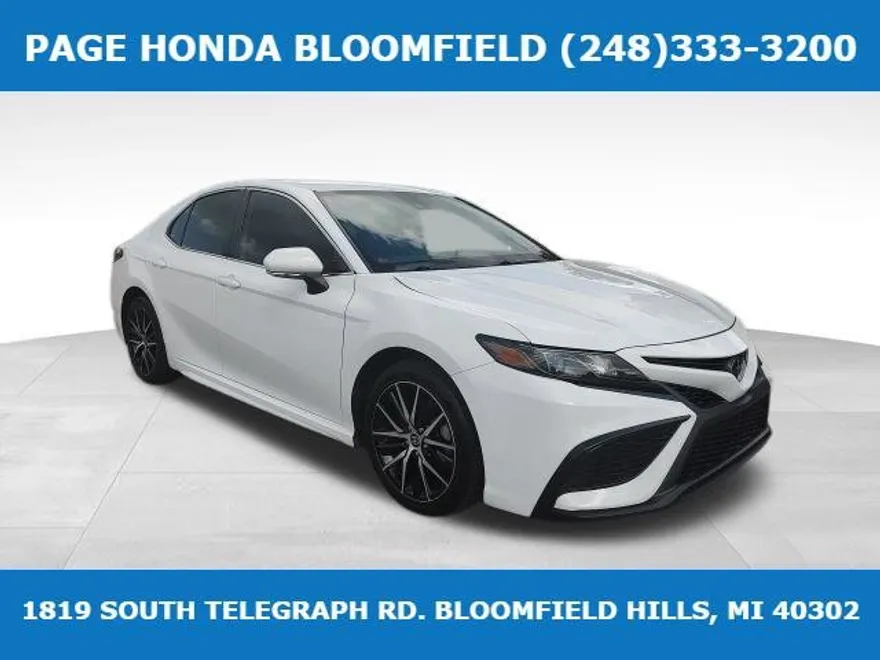 2023 Toyota Camry SE photo 1
