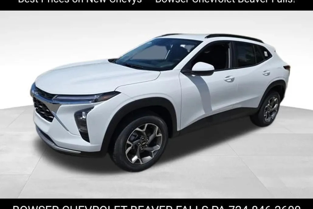 2025 Chevrolet Trax LT photo 1