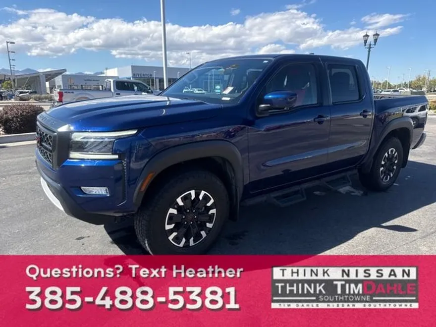 2023 Nissan Frontier PRO-4X photo 1