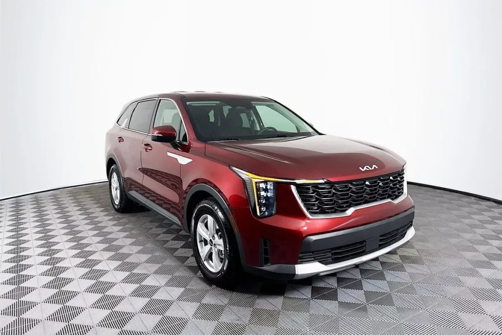 2024 Kia Sorento LX photo 1