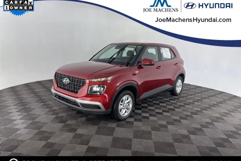 2024 Hyundai Venue SE photo 1