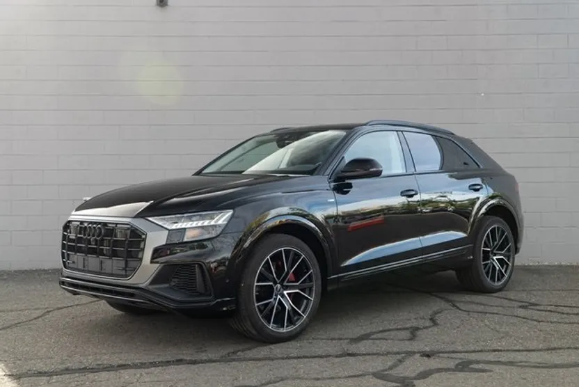 2023 Audi Q8 55 Premium Plus photo 1