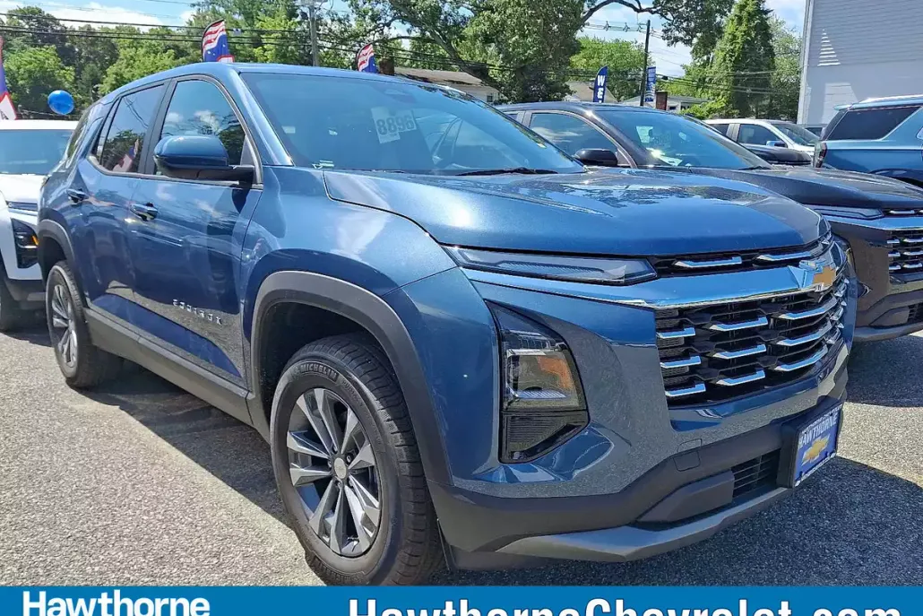 2026 Chevrolet Equinox LT photo 1
