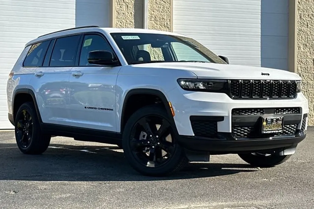 2025 Jeep Grand Cherokee Altitude X photo 1