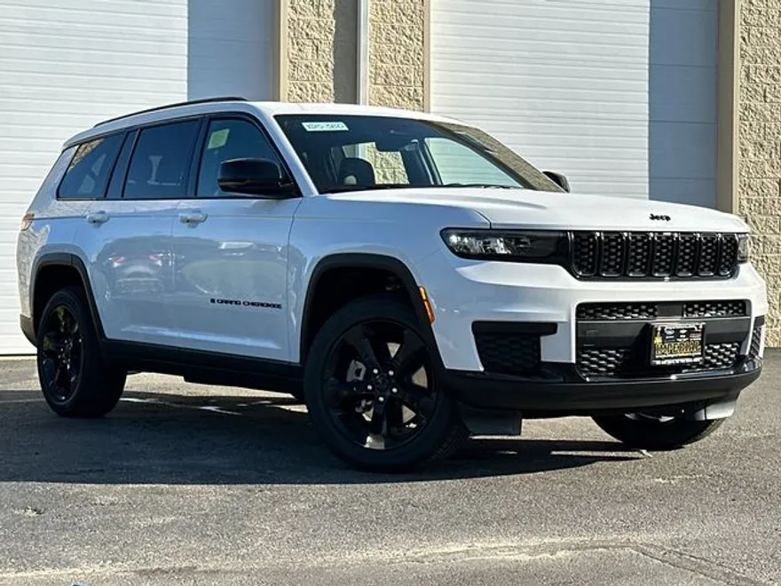 2025 Jeep Grand Cherokee Altitude X photo 1