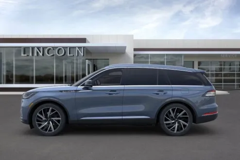 2025 Lincoln Aviator Reserve photo 2