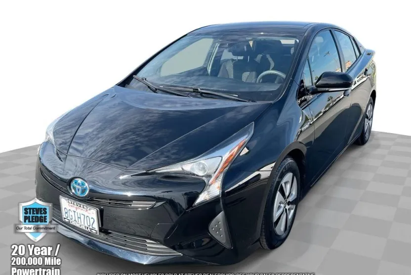 2018 Toyota Prius Two photo 1
