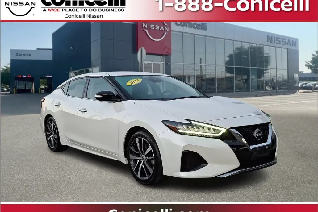 2023 Nissan Maxima SV photo 1