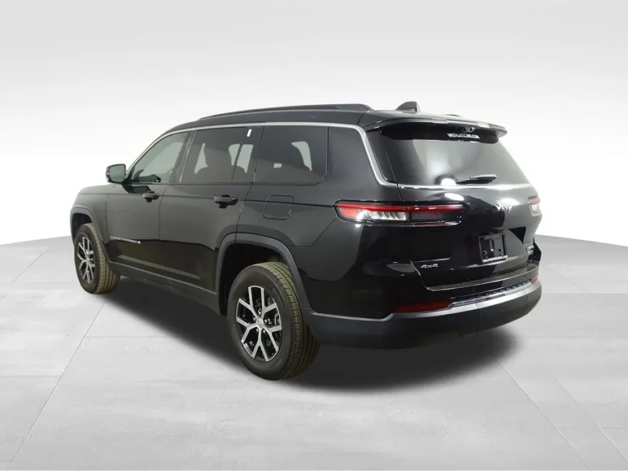 2024 Jeep Grand Cherokee Limited photo 1