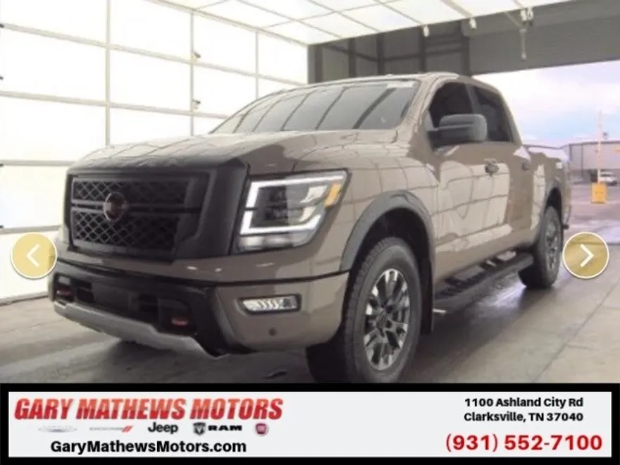 2024 Nissan Titan PRO-4X photo 1