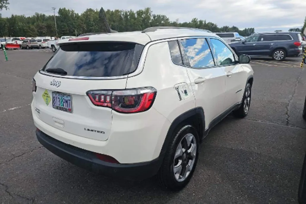2021 Jeep Compass Limited photo 1