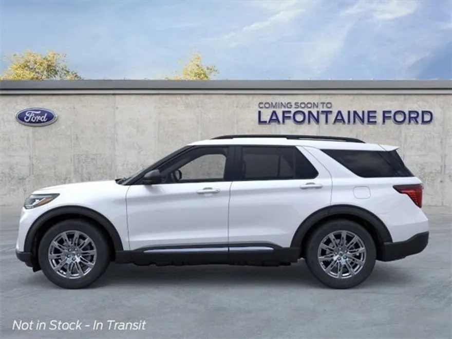 2025 Ford Explorer photo 1