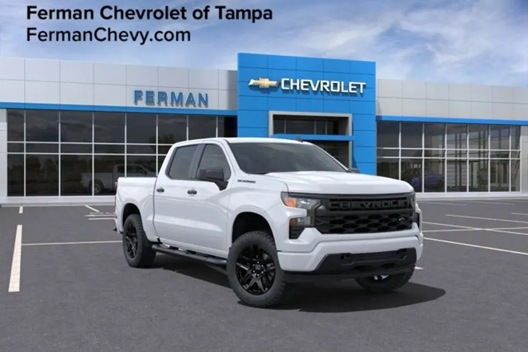 2024 Chevrolet Silverado 1500 Custom photo 1