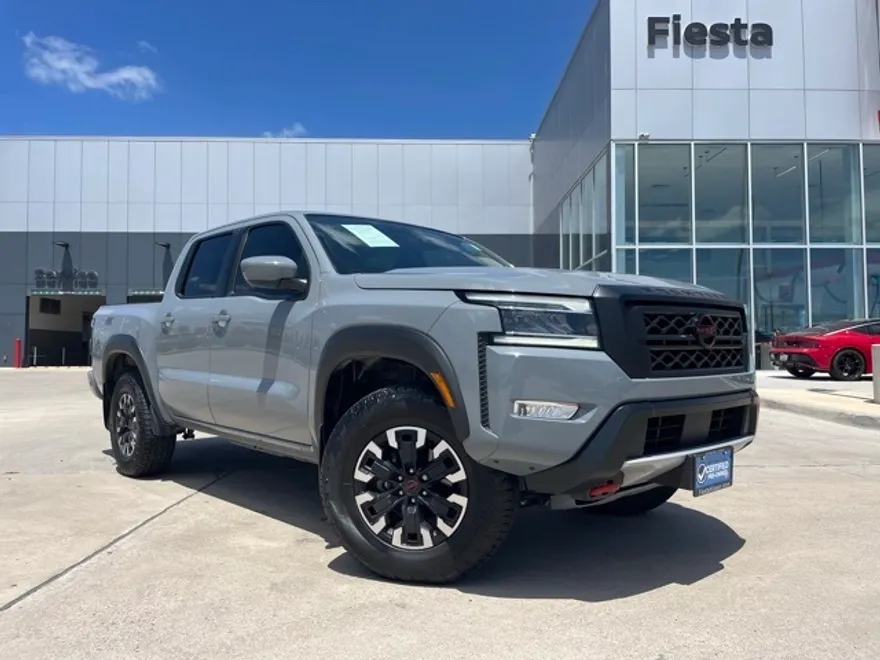 2024 Nissan Frontier PRO-4X photo 1